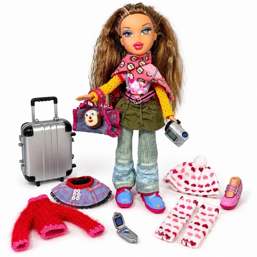 VTG Bratz Tokyo A Go-Go Yasmin Doll 2004 MGA 2 Outfits Suitcase Accessories